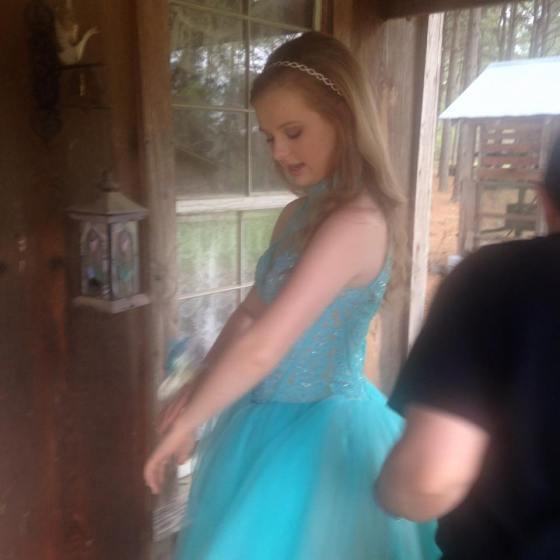 11078183_10202502260198196_271044098207206784_n[1]